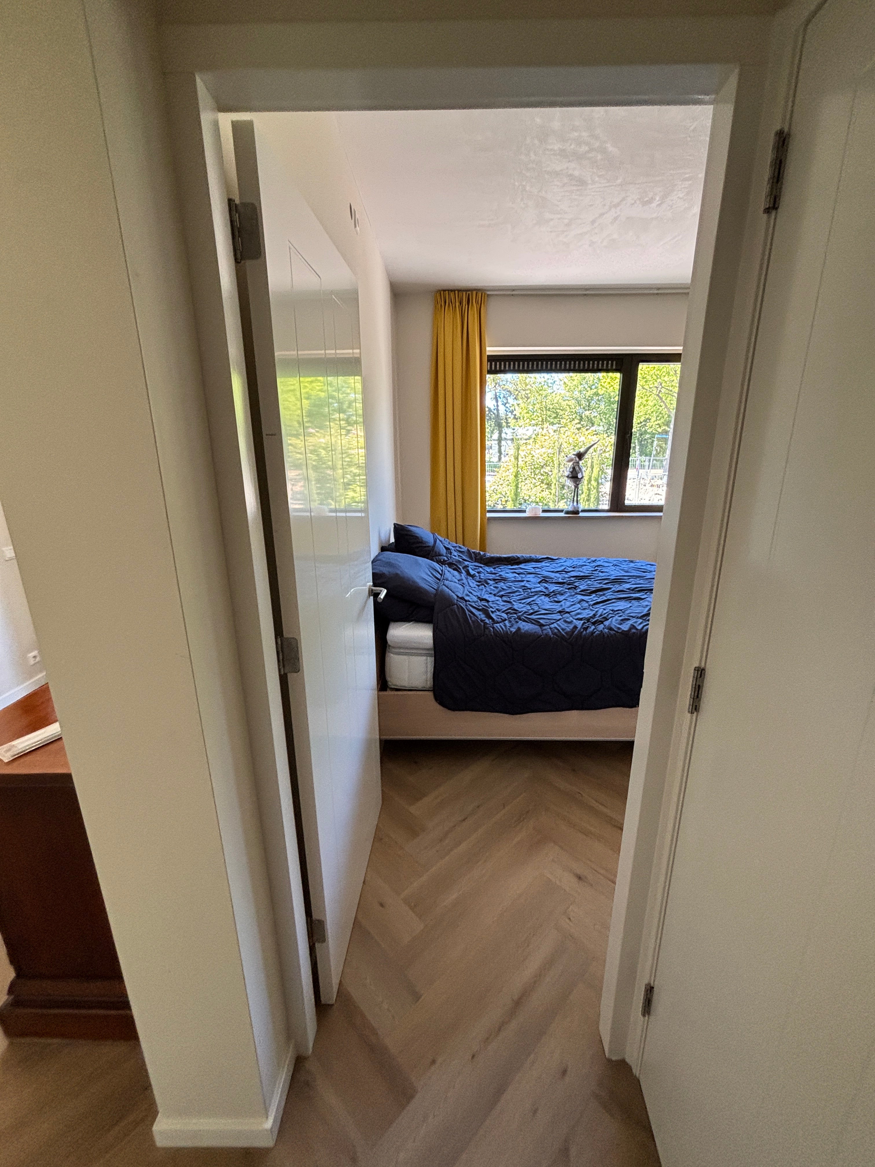 Binnendeur kozijnen afgelakt 9010 Hoogglans